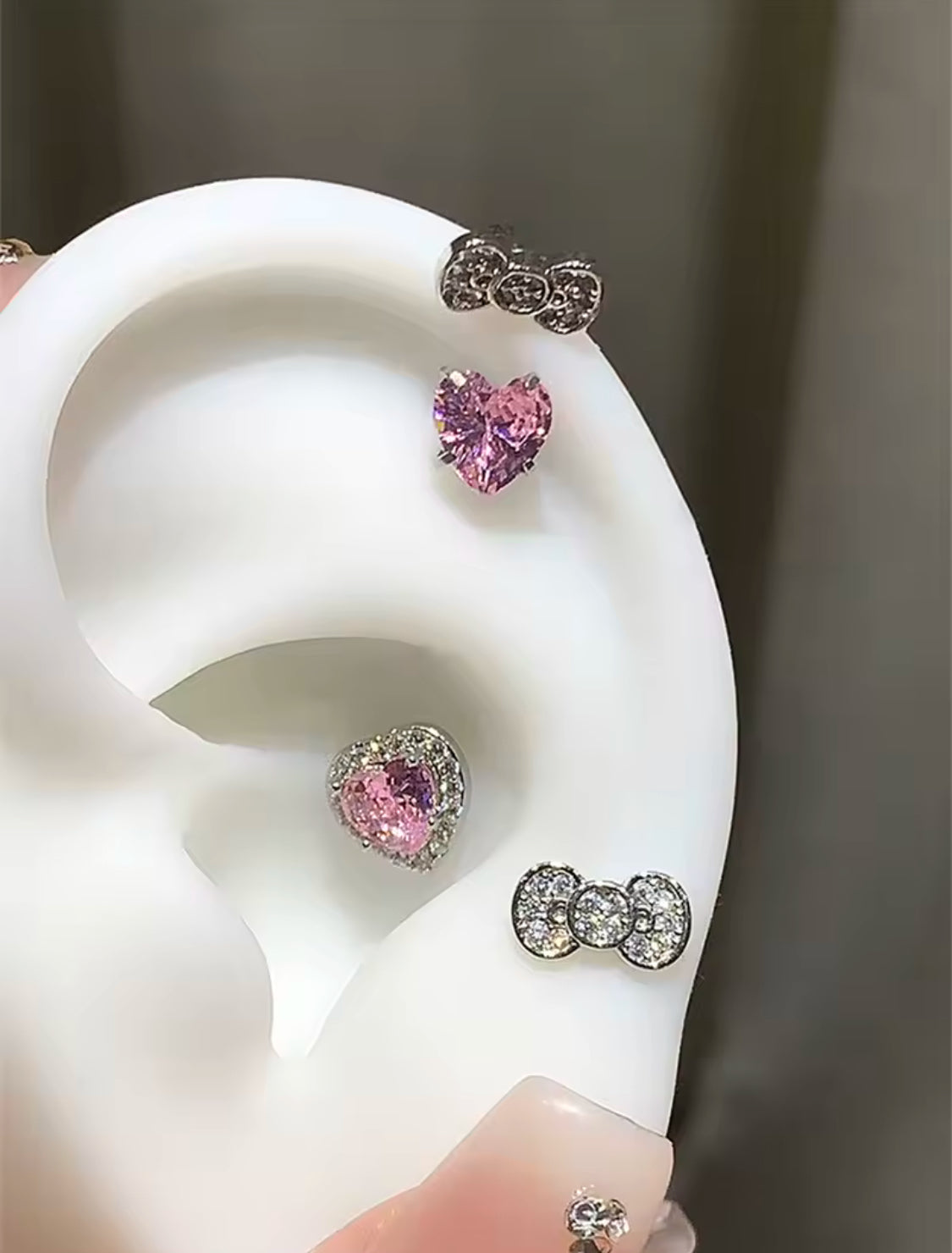 Cute Heart Ear Piercing With Bow - Screw