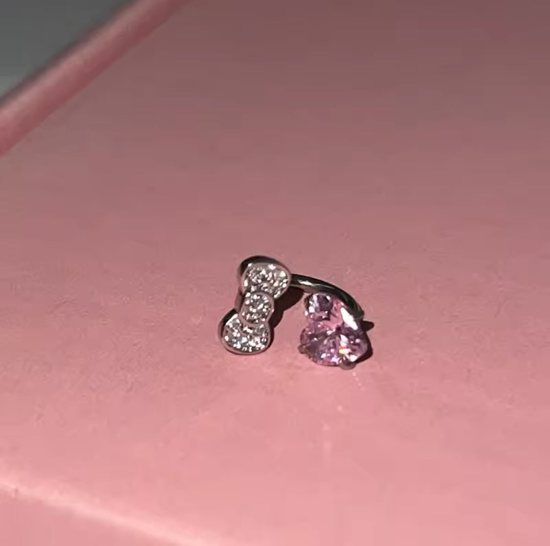 Cute Heart Ear Piercing With Bow - Screw