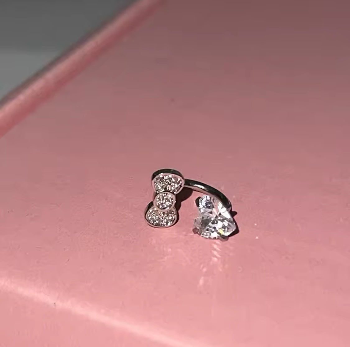 Cute Heart Ear Piercing With Bow - Screw